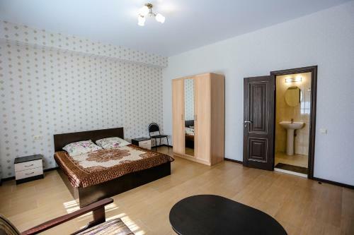Hostal Guest House On Krasnih Partizan