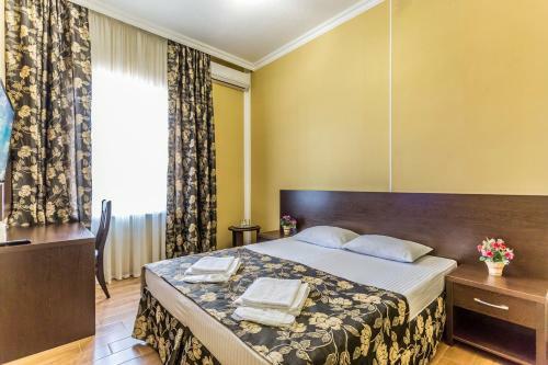 Hostal Buta Guest House