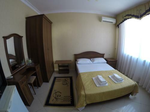 Hostal Neolit Guest House