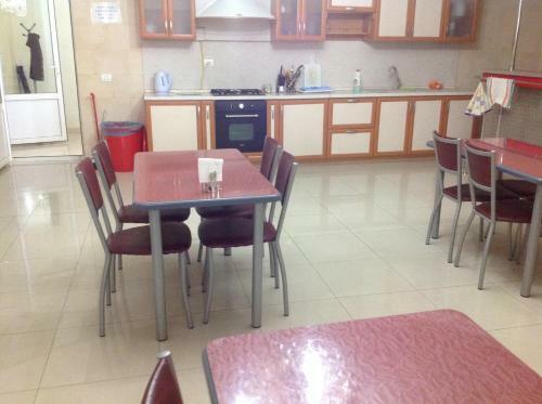 Hostal Neolit Guest House