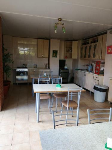 Hostal Asiyat Guesthouse