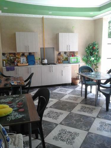 Hostal Lagrein Guest House