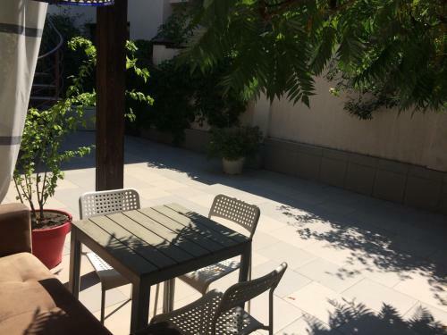 Hostal Belka Guest House