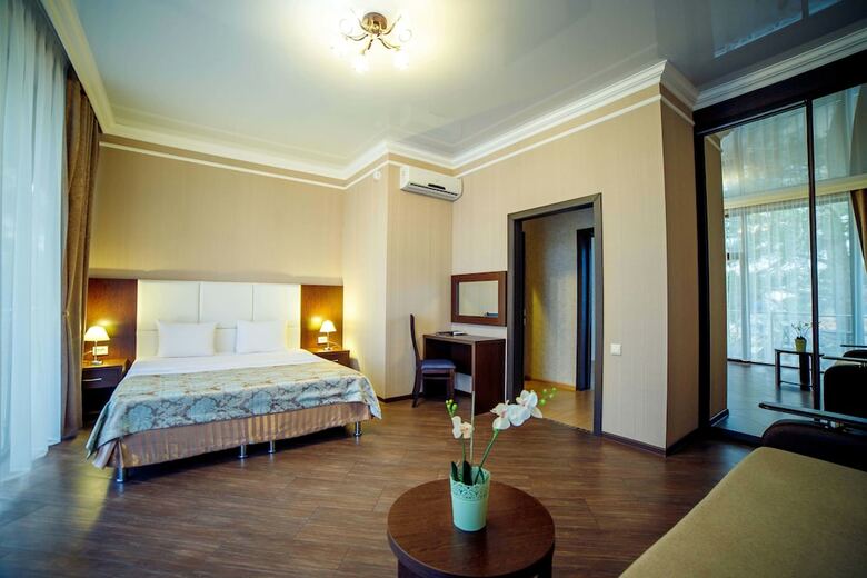 Hostal Hotel Mari