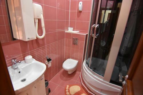Hotel Manopolis Guest House
