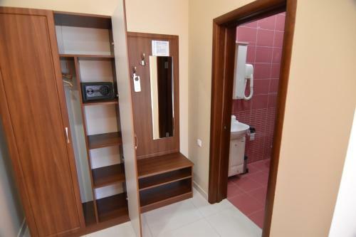 Hotel Manopolis Guest House