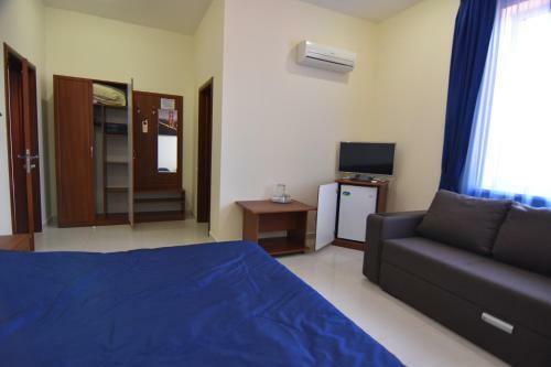 Hotel Manopolis Guest House
