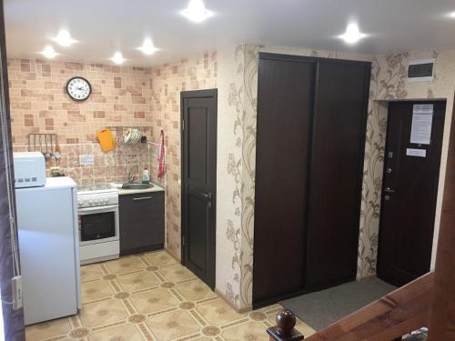Hostal Apartment On Alpiyskaya