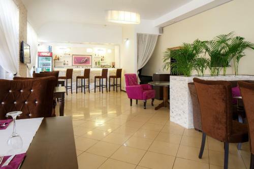 Marinus Hotel