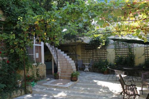 Hostal Guest House Artik Dzhulietta