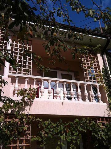 Hostal Guest House Artik Dzhulietta