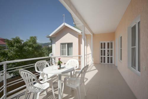 Hostal Guesthouse Damian