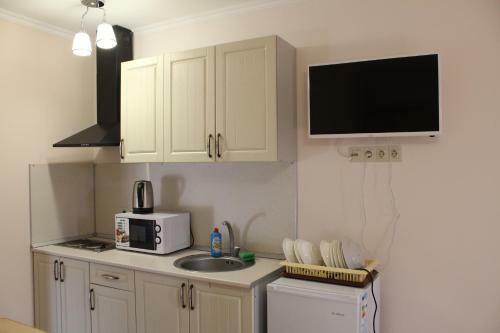 Hostal Vinograd Guest House