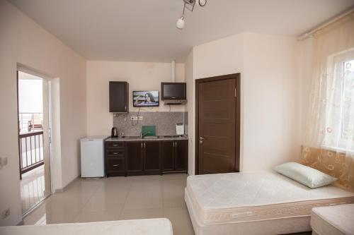 Hostal Vinograd Guest House