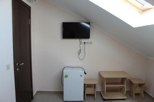 Hostal Vinograd Guest House