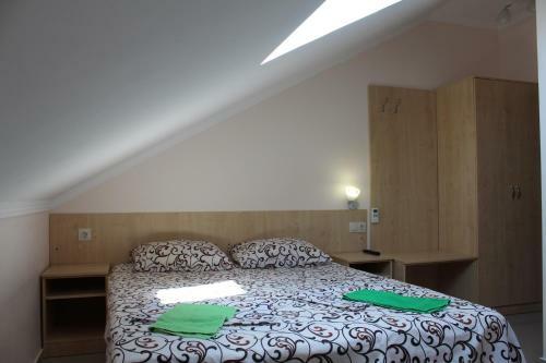 Hostal Vinograd Guest House