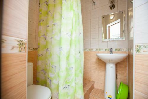 Hostal Vinograd Guest House