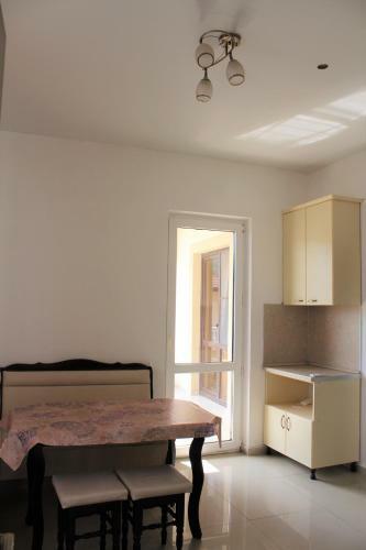 Hostal Vinograd Guest House