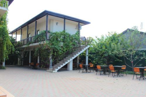 Hostal Vinograd Guest House