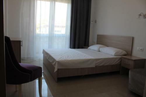 Hostal Vinograd Guest House