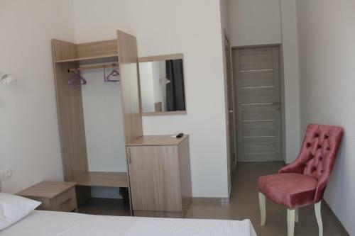 Hostal Vinograd Guest House