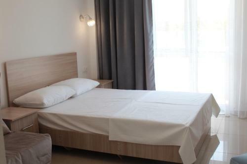 Hostal Vinograd Guest House