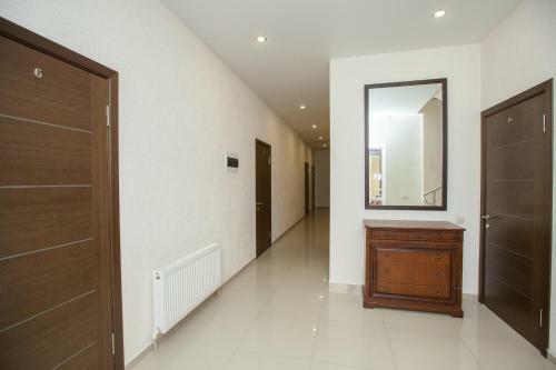Hostal Vinograd Guest House