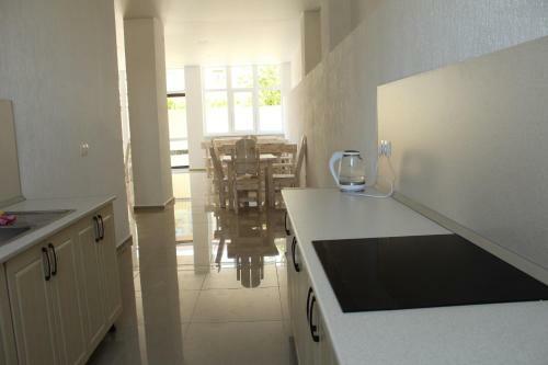 Hostal Vinograd Guest House