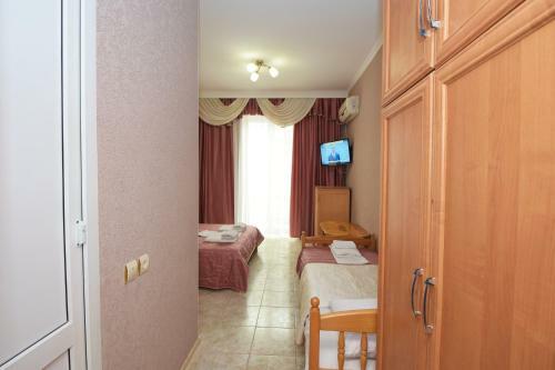 Hostal Guest House Natela