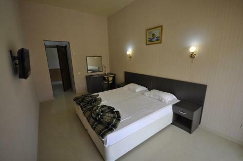 Mini Hotel On Kollektivnaya 43