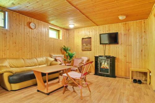 Hostal Guest House Maxim's