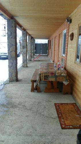 Hostal Above The River Guest House