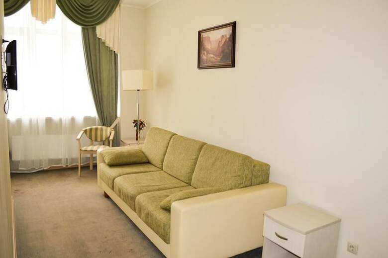 Hotel Forest Inn