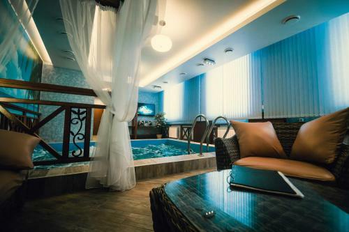 Green Hall Hotel