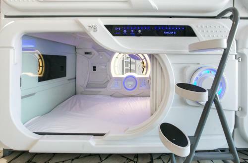 Capsule Hostel Capslock