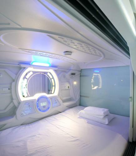 Capsule Hostel Capslock