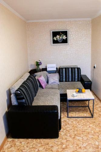 Apartment On Chuykova 35a