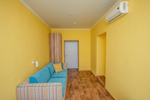 Hostel Svoi Ludi