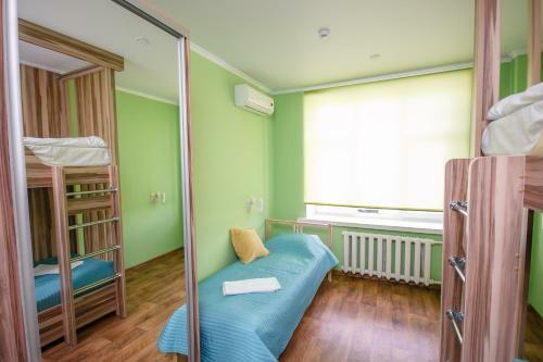 Hostel Svoi Ludi
