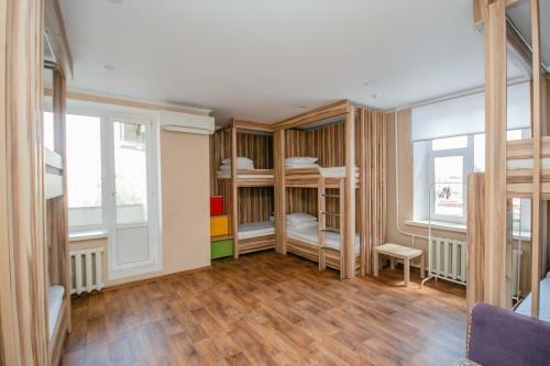 Hostel Svoi Ludi