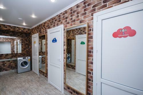 Hostel Svoi Ludi