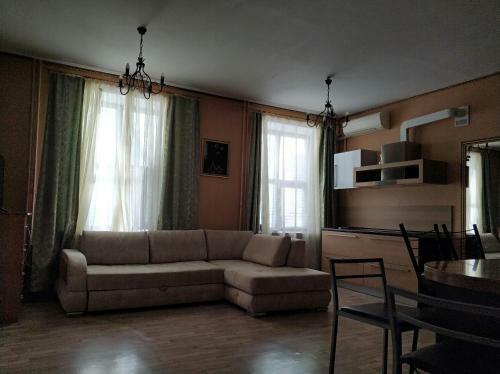 Apartment On Levo-bulachnaya Stree
