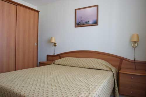 Hotel Cronwell Inn Ugra