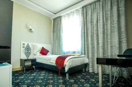 Hotel Enigma