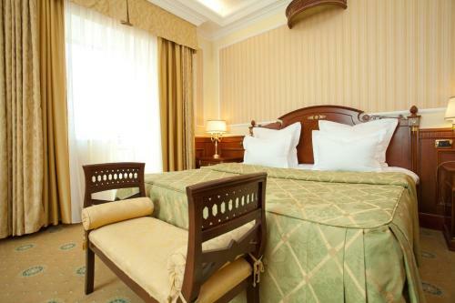 Parus Hotel