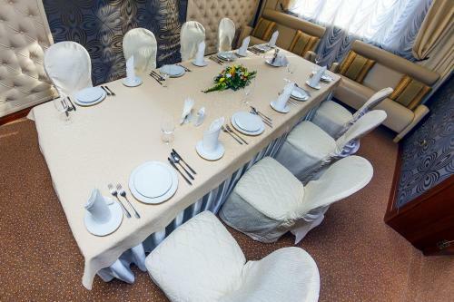 Parus Hotel