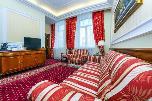 Parus Hotel