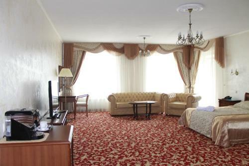 Hotel Complex Versailles