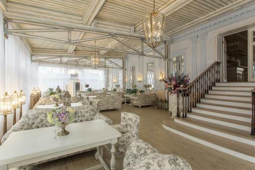 Bliss Hotel & Spa