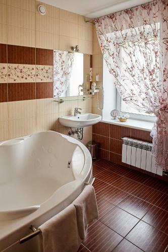 Hotel Stariy Dvorik On Mopra